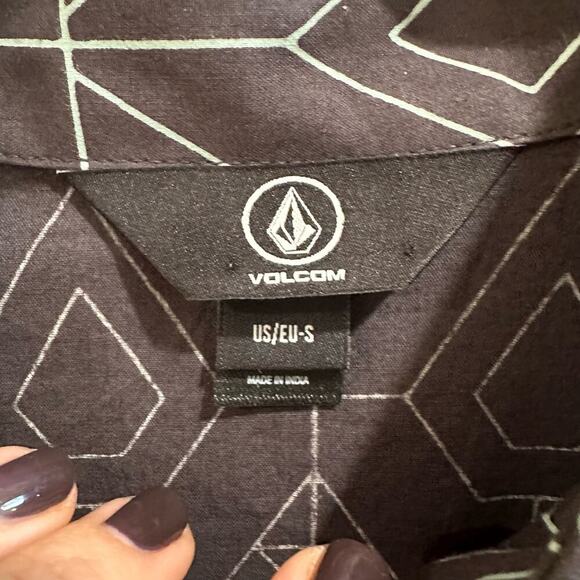 NEW Volcom Warbler Printed Regular Fit Button-Down Shirt, Sz Small (DD) - Picture 8 of 10